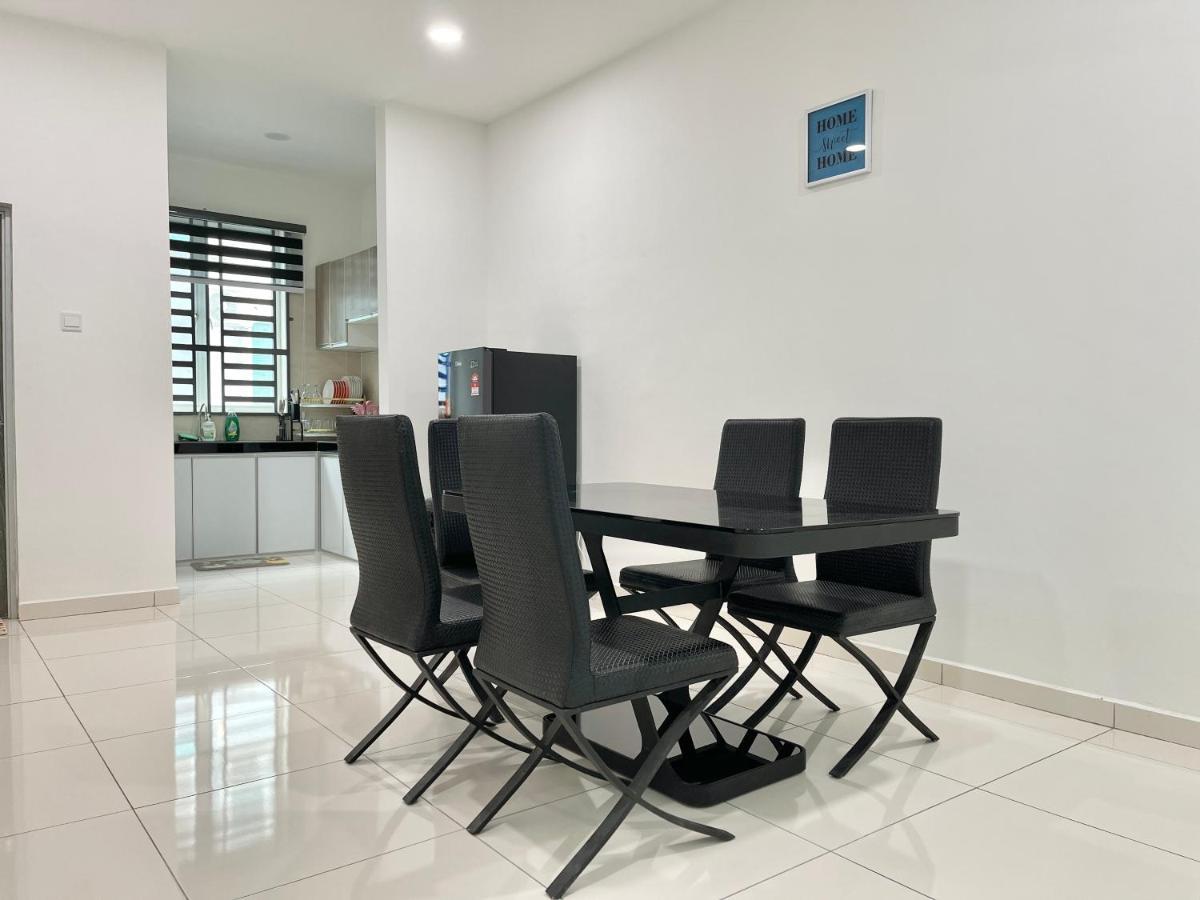 Langkawi Cozy Holiday Home At Taman Simfoni By Zervin กัวห์ ภายนอก รูปภาพ